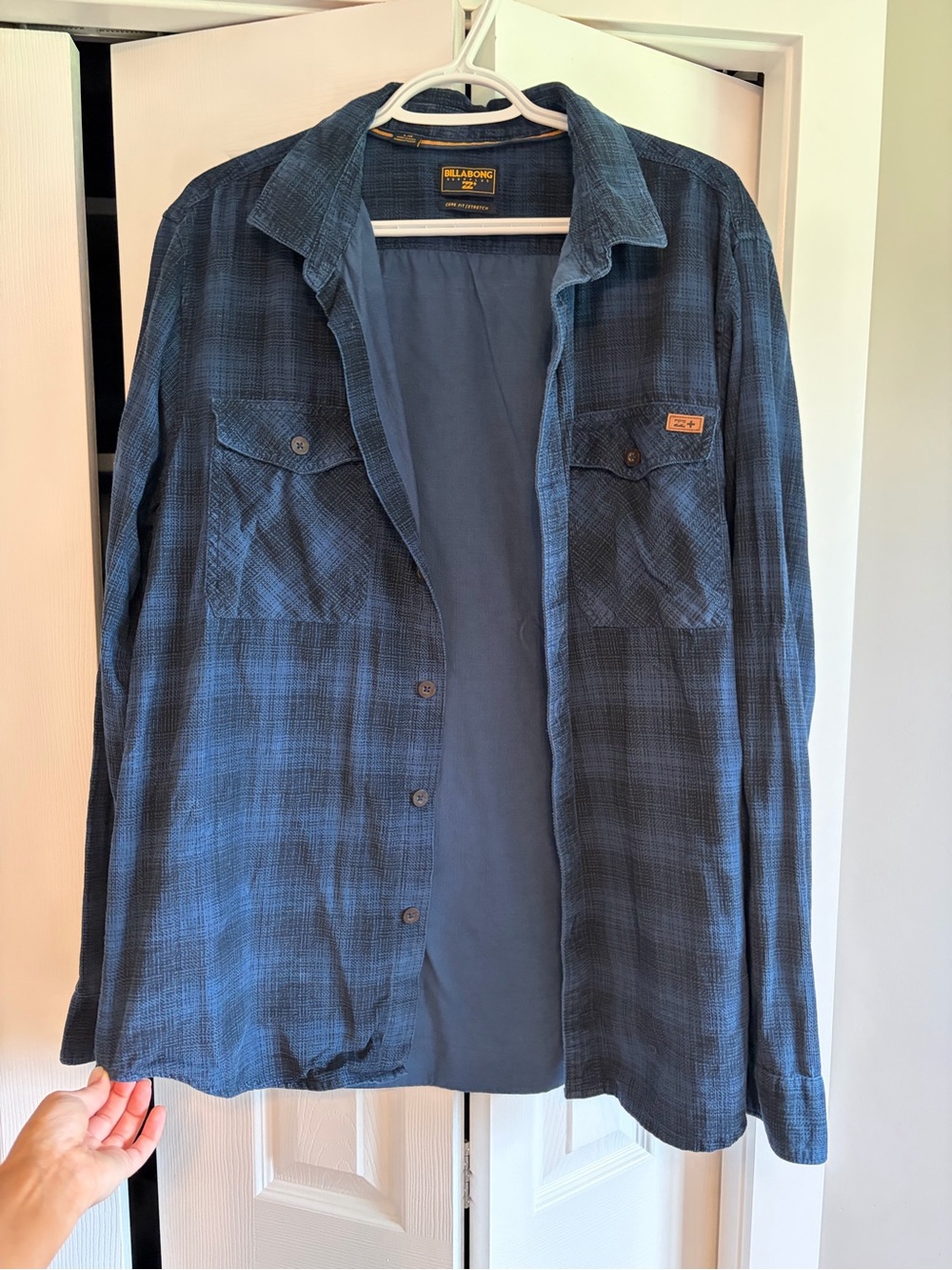 Billabong Navy Blue Plaid Button-Front Shirt